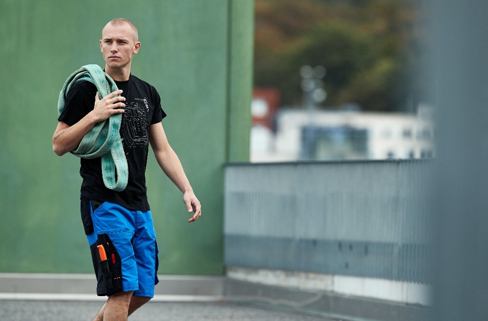 Jak se obléknout do práce v létě?