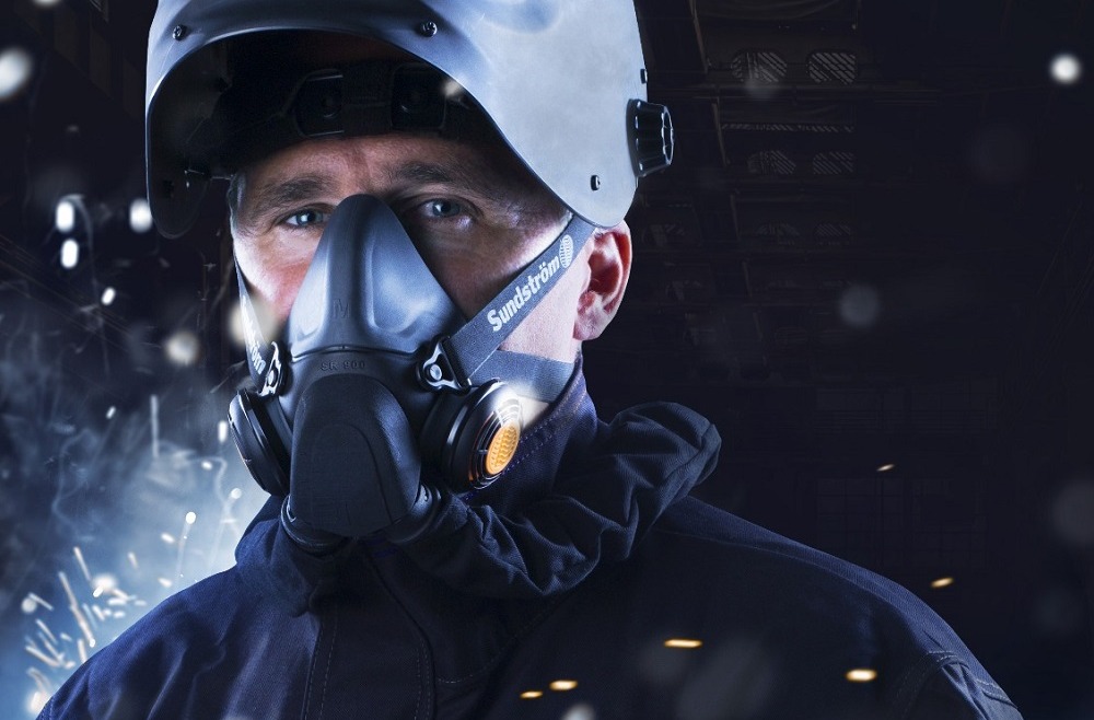 Jak vybrat ochrannou masku? Proč je polomaska Sundstrom tou nejlepší volbou?